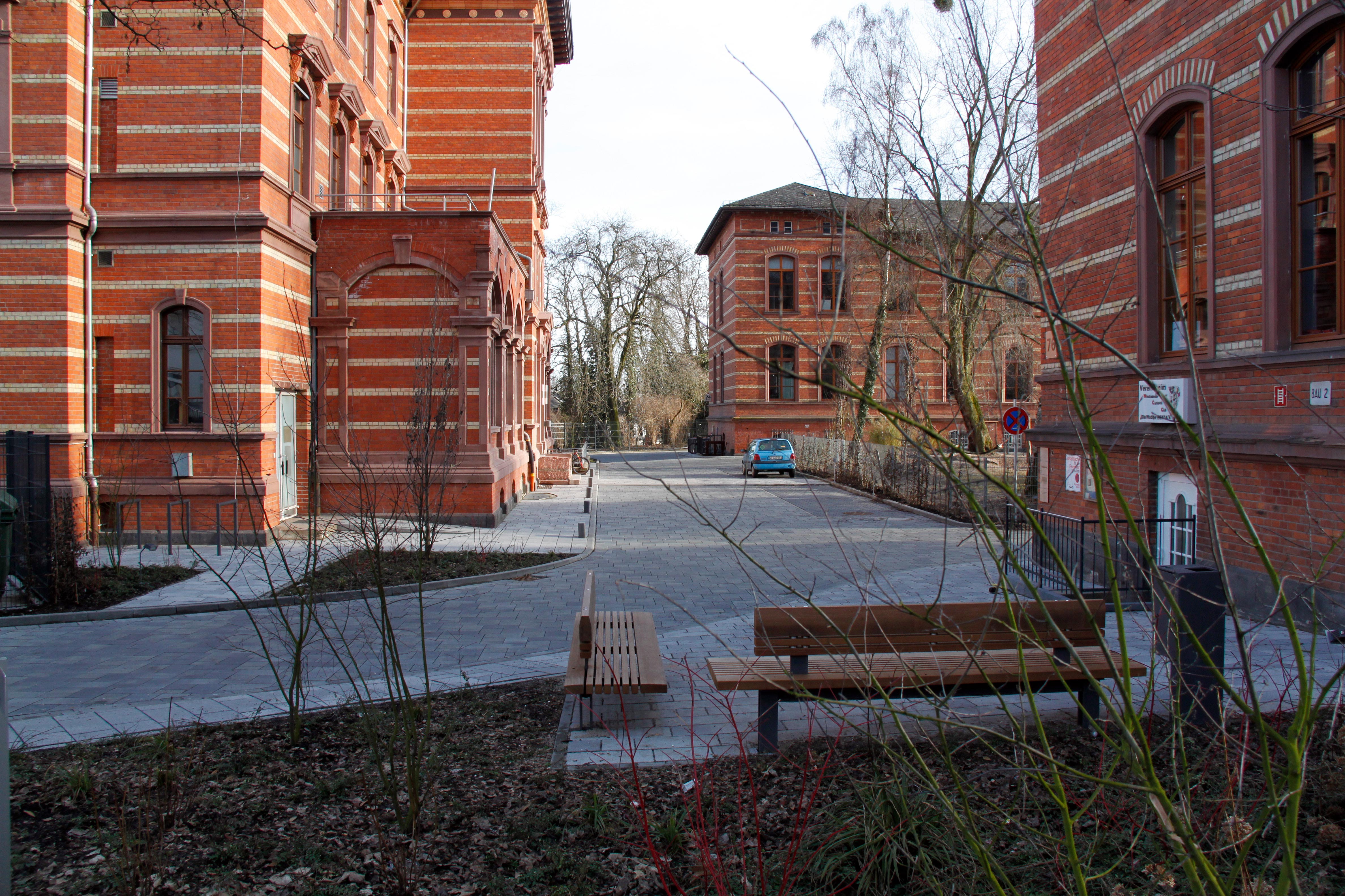 2 Alte Kliniken